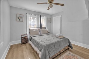 5 chambres, bureau, fer et planche à repasser, Wi-Fi