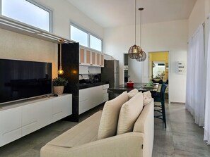 Casa Praia do Amor #01 | Banheiro | Chuveiro, toalhas de banho