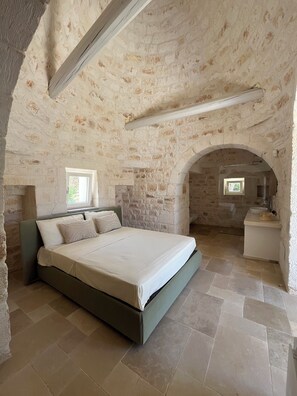 5 Schlafzimmer, Bügeleisen/Bügelbrett, kostenloses WLAN, Bettwäsche