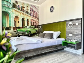 Unclassified image, 5 of 38, button - Hotel Del Medio (Sutomore)