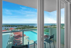 Deluxe Condo, 3 Bedrooms, Balcony, Ocean View | Balcony - Tropical Paradise - Spacious 3-Bedroom (Miami)