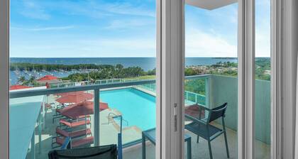 Tropical Paradise - Spacious 3-Bedroom