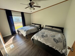 3 عدّة غرف نوم وواي فاي وملاءات أسرّة