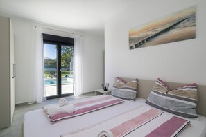 2 bedrooms, iron/ironing board, WiFi, bed sheets - Modern, new build villa with private pool and large yard.
 (Glavani)