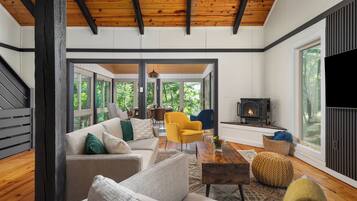 Smart TV, fireplace, books