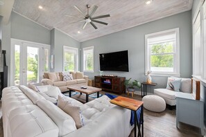 บริเวณภายนอก