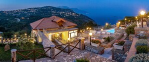 House, Smoking | 6 bedrooms