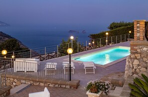 Villa, fumadores