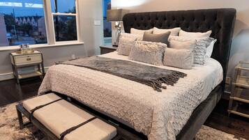 3 bedrooms, desk, free WiFi, bed sheets