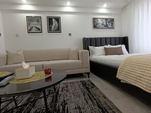 1 bedroom, iron/ironing board, WiFi, bed sheets - Cozy Furnished Studio apartment at the heart of Nairobi. Kileleshwa.
(Nairobi)