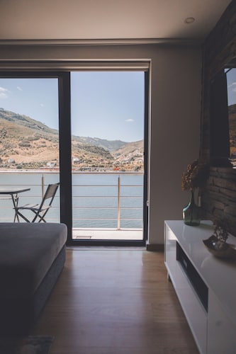 Vivenda à Beira Rio