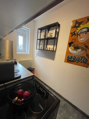 Microwave, oven, stovetop - Studio Cosy Central et Calme (Lille)