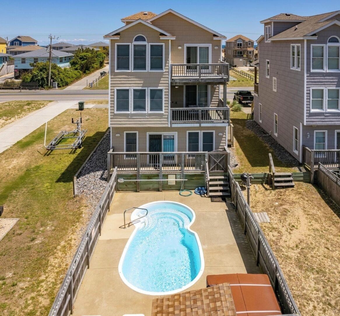 25% off Oct for seafood fest! Semi-Oceanfront, beach access, 5BR, Pool&Hot tub!