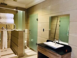 Bathroom - T E L E By Summerset Continental Hotel Maitama (Abuja)