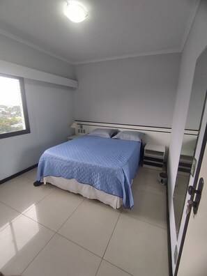 1 bedroom, iron/ironing board, WiFi, bed sheets - Flat Adrianópolis All Suítes - Manaus (Manaus)