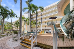 Property grounds - Family Getaway: 2BR/2BA Condo with 2 Pools (Treasure Island)