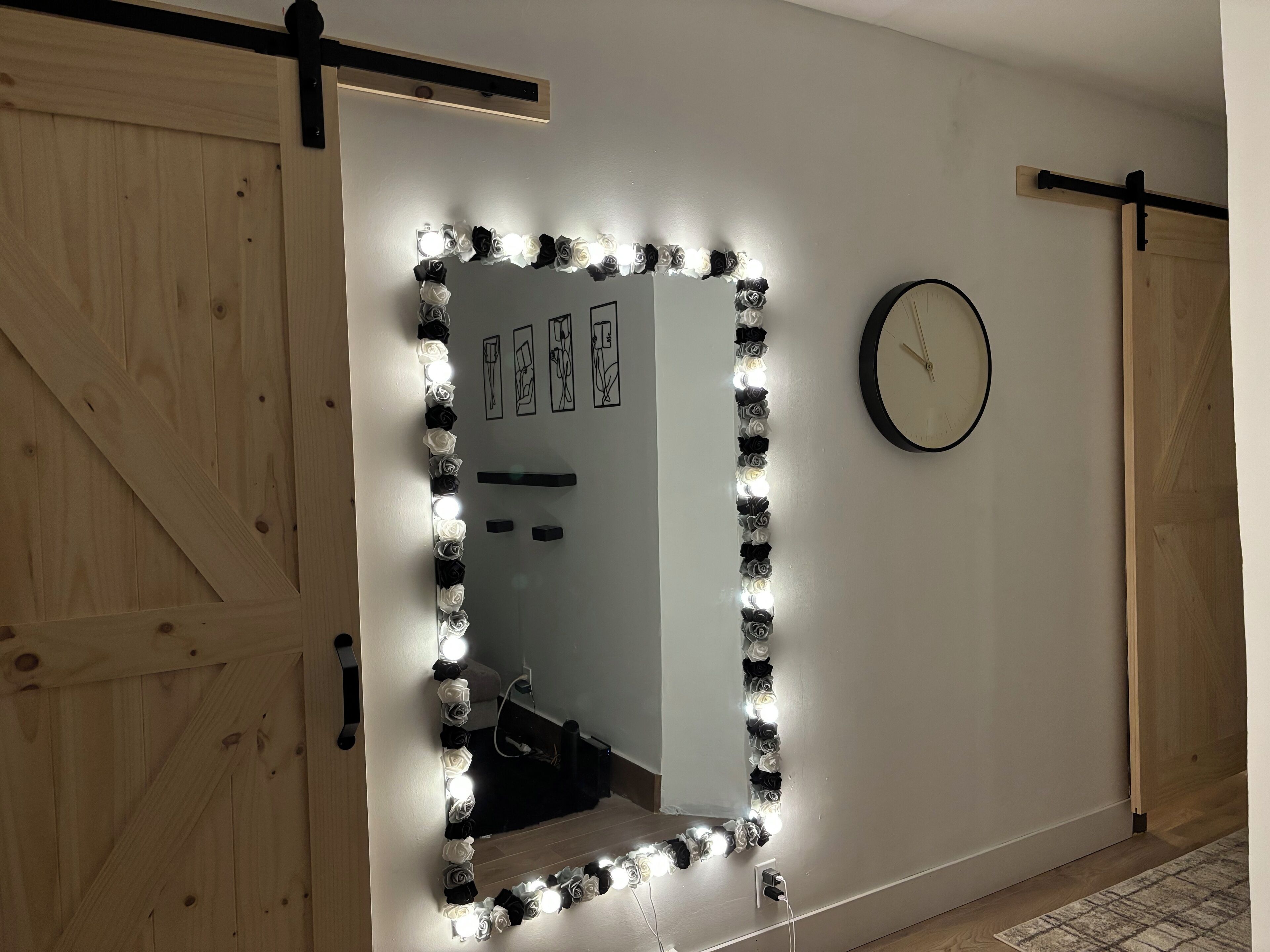 Cozy 2-bedroom apartment with AC and WiFi in lovely Rochester
