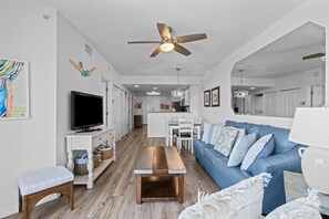 TV - Beachfront 2BR/2BA: Balcony & Pools (Treasure Island)
