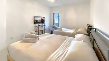 1 bedroom, desk, iron/ironing board, free WiFi