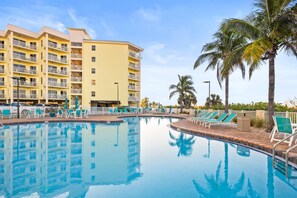 Pool - Gulffront Escape: 2BR Condo, Sleep 6 (Treasure Island)