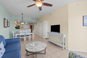 TV, ping pong - 2BR Condo: Beachfront, Gulf Views (Treasure Island)