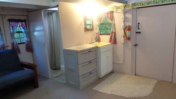 Shower, toilet paper