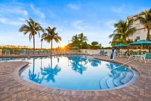 Pool - 2BR Beachfront Condo: Café, Tiki Bar, 2 Pools (Treasure Island)