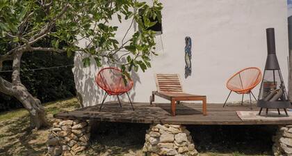 Casa Emmy: 2-Bedroom House with Garden in Relaxing Countryside