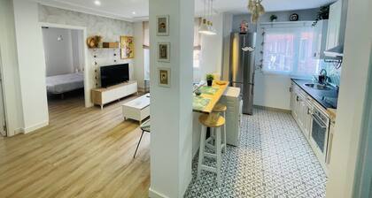 Beautiful bright and recently refurbished apartment 5 min walk to centre