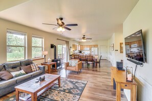 TV, fireplace - Pond Access & Private Dock: Lakeside Cabin (Lakeside)