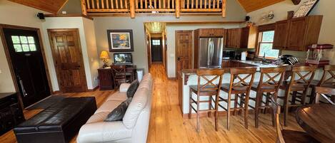 TV connectée, lecteur de DVD, livres