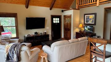 Smart TV, DVD player, books