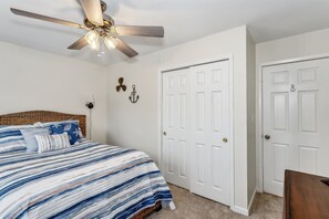 4 dormitorios, tabla de planchar con plancha, wifi gratis y ropa de cama