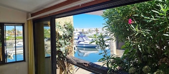 Cap D'agde im Naturistendorf Village Naturiste Villa mit Blick auf die Marina
