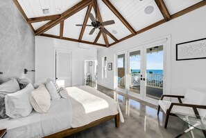 6 habitaciones, tabla de planchar con plancha, wifi y ropa de cama