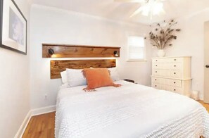 3 bedrooms, WiFi, bed sheets