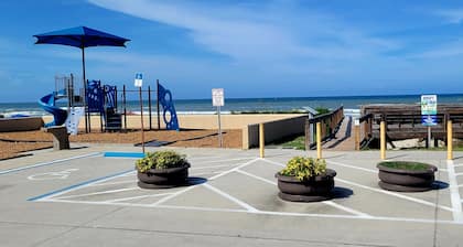 Amazing Location! Steps to the Beach & Flagler Ave