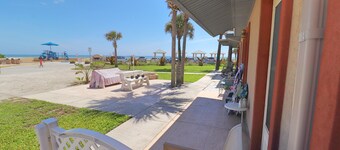 Amazing Location! Steps to the Beach & Flagler Ave