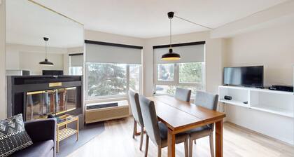 1-304 : Superior Studio - sleeps 4.