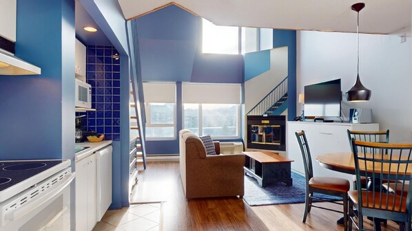 TV - 1-505 : Condo - 1 bedroom - sleeps 4 (Beaupré)