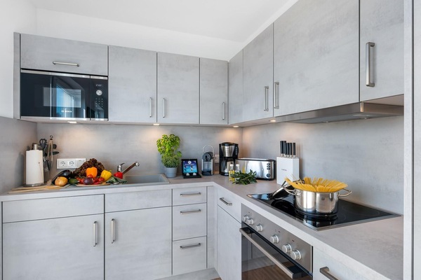 Refrigerador, horno, placa de cocina, lavavajillas