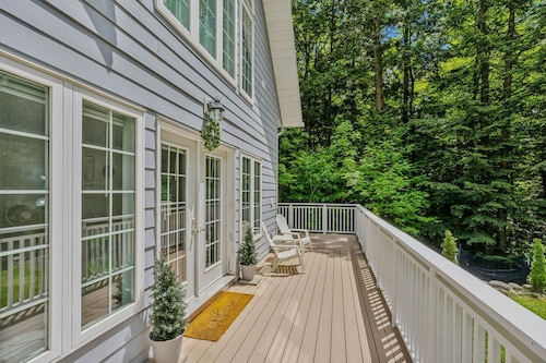 Pet-Friendly, Heart of Quechee - Jay Hill Home