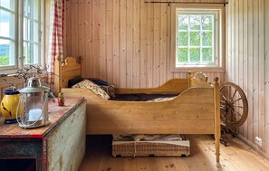 4 bedrooms, free WiFi - Amazing home in åseral with sauna (Åseral)