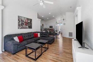 Exterior - 4/2 Private Pool House Near all Famous Attractions!!! (Davenport)