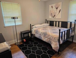 3 Schlafzimmer, Bügeleisen/Bügelbrett, WLAN, Bettwäsche