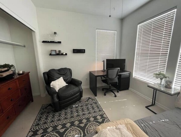 1 bedroom, desk, WiFi, bed sheets