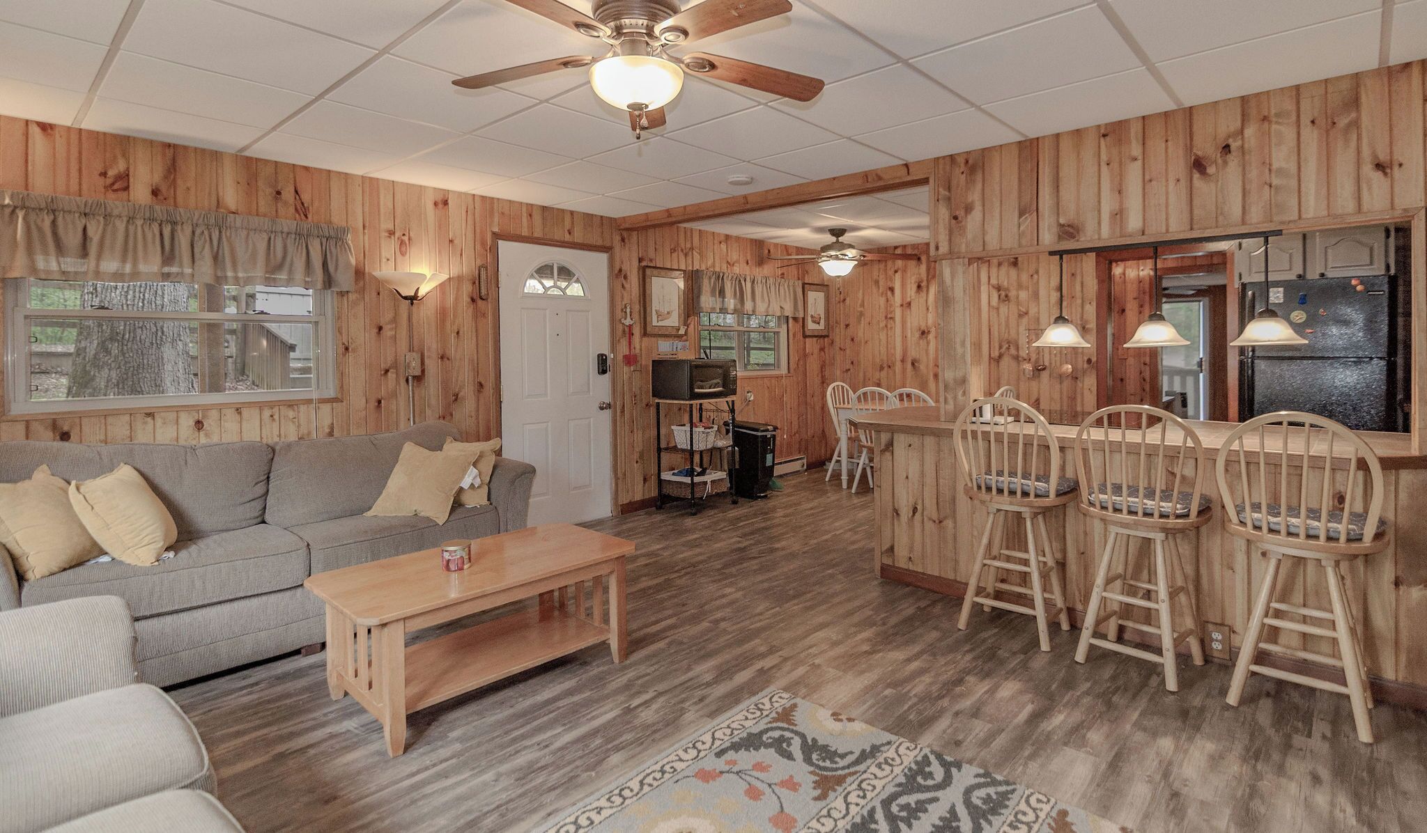 Smart TV, fireplace, video games