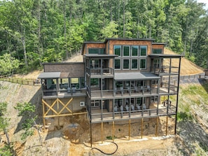 Exterior - Free Dollywood Tix/Indoor Heated Pool/A+Views/ (Sevierville)