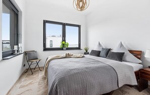 2 soverom, strykejern/-brett, reiseseng for barn og wi-fi (inkludert)