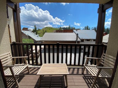 06CC : Valberg apartment in the heart of the resort